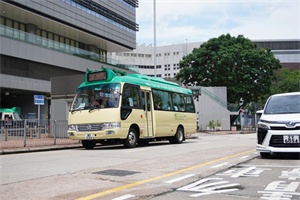 金旅集電弓小巴亮相香港，以技術(shù)創(chuàng)新破續(xù)航難題