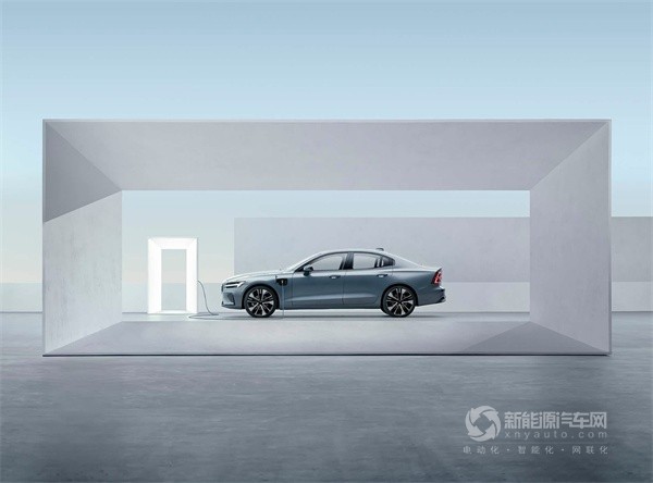 2025世界智能網(wǎng)聯(lián)汽車大會(huì)