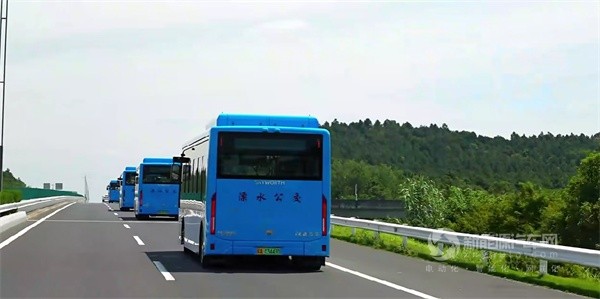 開沃全新純電公交