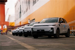 零跑攜格里馬爾迪啟運首航，B10全球化車型9月將登場