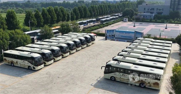 中通H11E純電動(dòng)客車(chē)