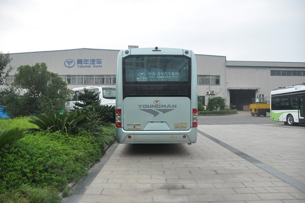 青年JNP6108LBEV客車（純電動24-47座）