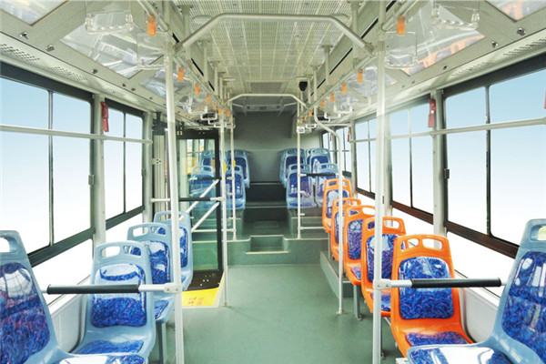 晶馬JMV6115GRPHEV插電式公交車（柴油/電混動(dòng)國四24-43座）