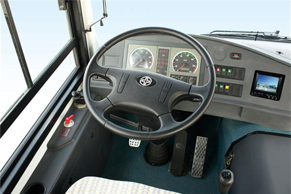 亞星JS6101GHBEV8公交車(chē)（純電動(dòng)12-36座）