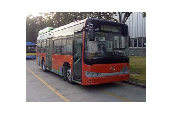 金龍XMQ6850AGCHEVD53公交車（柴油/電混動(dòng)國五10-30座）