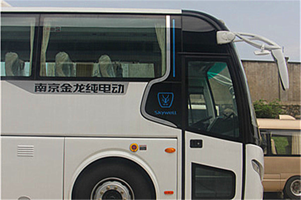 開沃NJL6117BEV26客車（純電動24-48座）