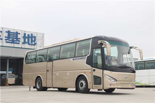 開沃NJL6107BEV8客車（純電動24-47座）