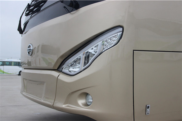 開沃NJL6107BEV客車（純電動(dòng)24-55座）