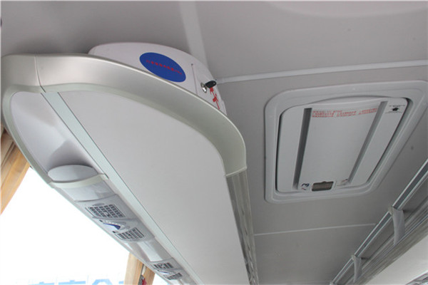 開沃NJL6107BEV客車（純電動(dòng)24-55座）