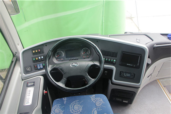 開沃NJL6820BEV3客車（純電動24-35座）