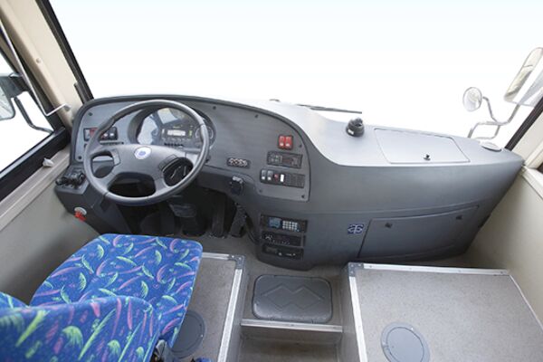 申龍SLK6663ULE0BEVS1公交車（純電動(dòng)10-22座）