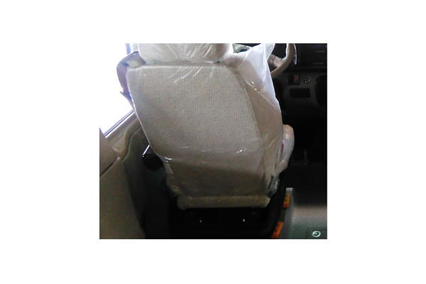 陸地方舟RQ6700XEVH13客車（純電動(dòng)24-26座）