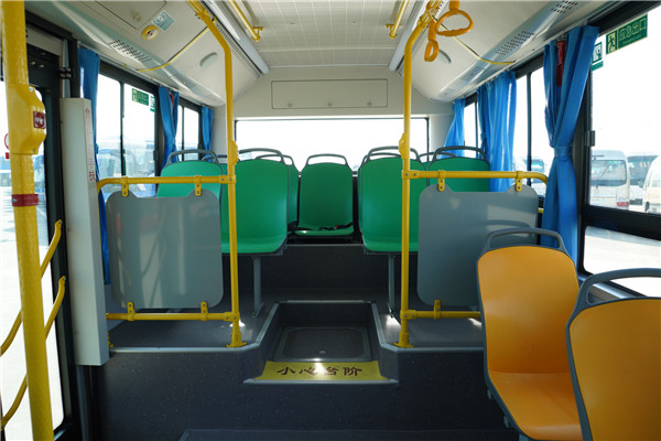 國(guó)泰JYB6800BEV公交車(chē)（純電動(dòng)13-24座）