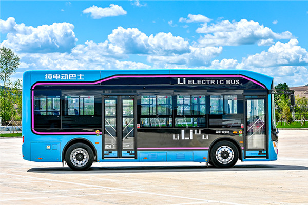 國泰JYB6850BEV02公交車（純電動(dòng)15-30座）